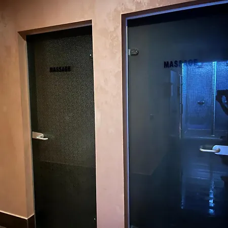 Hotel apartamentowy Cornelia Deluxe 4*