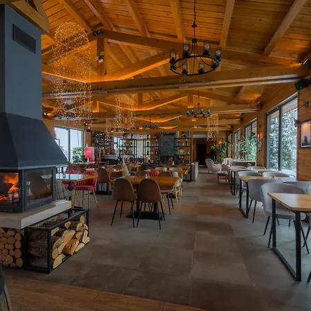 Cornelia Deluxe Банско