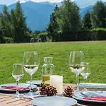 Lägenhetshotell Cornelia Deluxe 4*