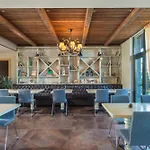Cornelia Deluxe Lägenhetshotell Bansko