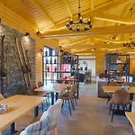 Cornelia Deluxe Lägenhetshotell Bansko
