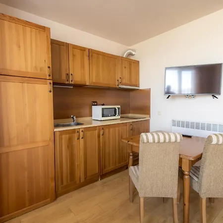 Cornelia Deluxe Lejlighedshotel