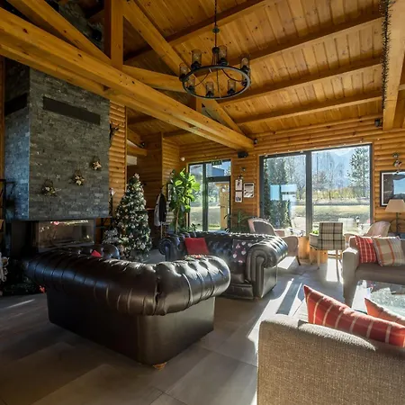 Cornelia Deluxe Aparthotel 4*