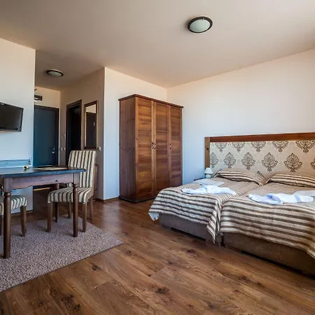 Cornelia Deluxe 4* بانسكو