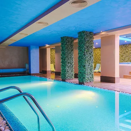 شقة فندقية Cornelia Deluxe 4*