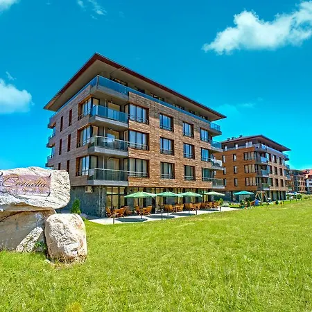 Cornelia Deluxe Aparthotel