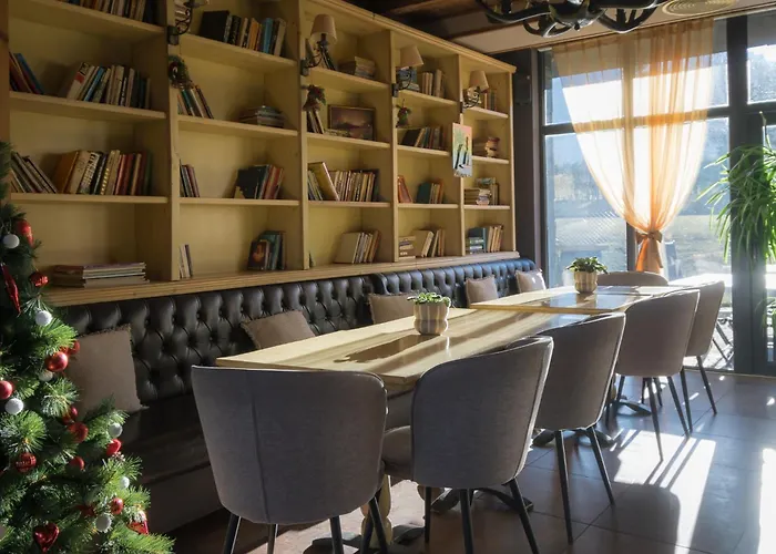 Cornelia Deluxe Aparthotel